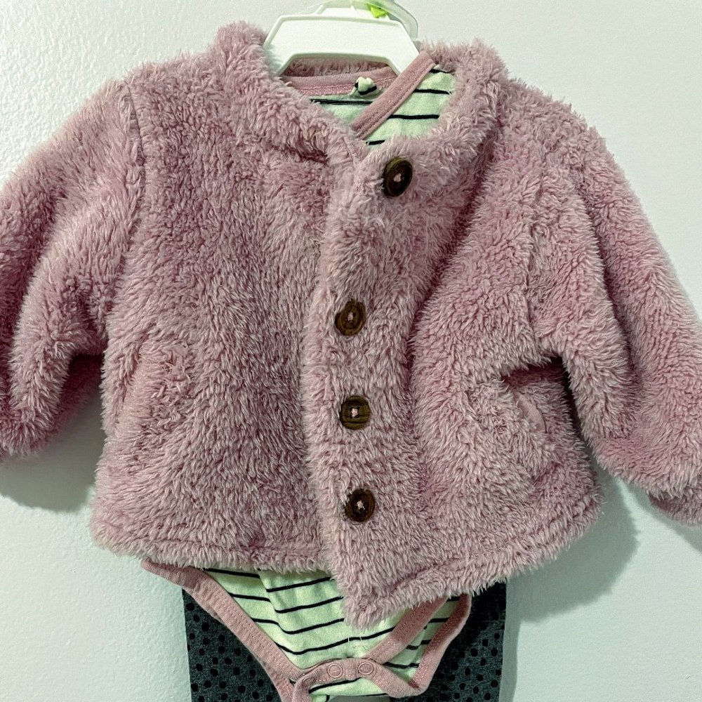 JESSICA SIMPSON baby girl set 3/6 months.